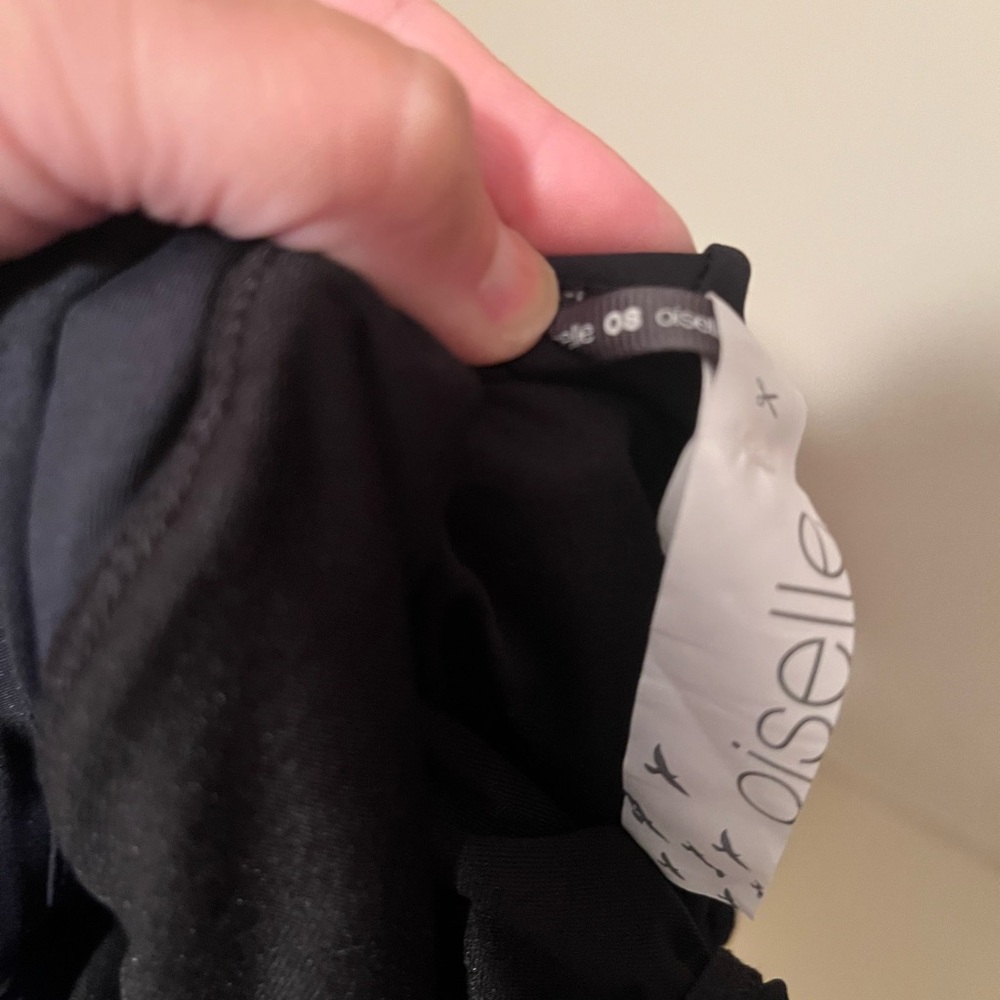 Oiselle Black Moody Floral Roga Shorts - Picture 4 of 4